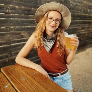 Meet your Posher, Brooke